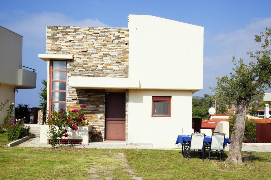 Oliviera Villa Lagomandra Exterior photo